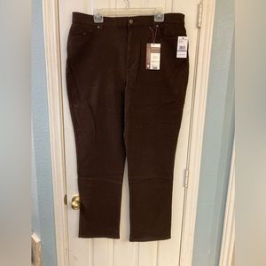 Gloria Vanderbilt brown jeans, size 18